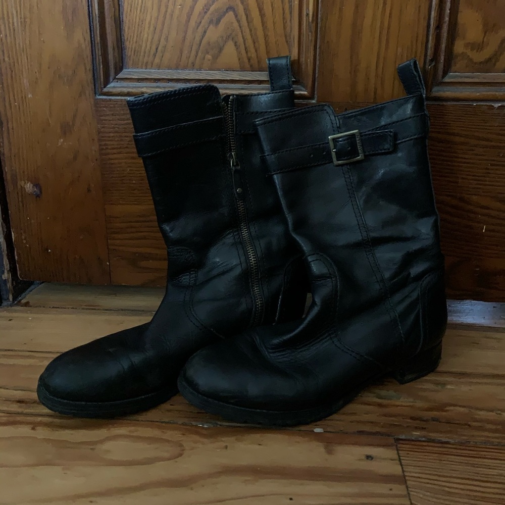 ⭐️ 3 for $20 Ralph Lauren Mid Rise Buckle Riding Boots - Picture 3 of 3